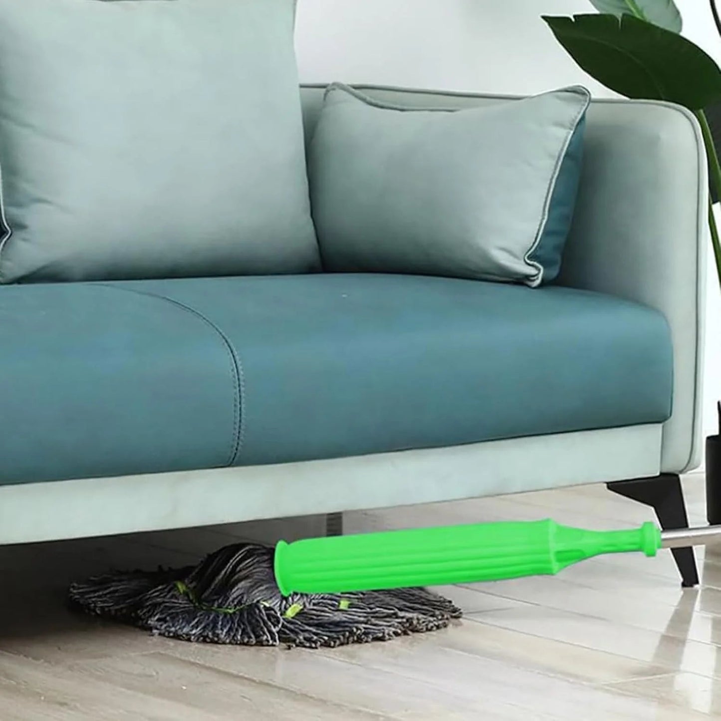 Self-Twisting Water Rotating Mop